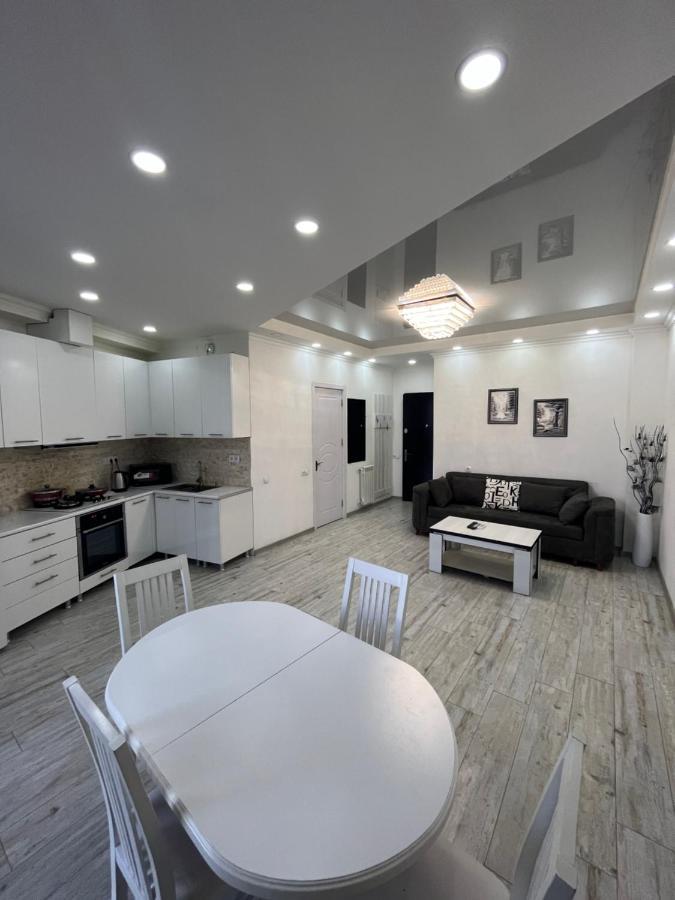 Kobi Apartments Tbilisi Eksteriør bilde